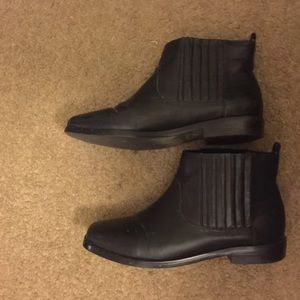 G.H. Bass & Co. Black Chelsea Boots